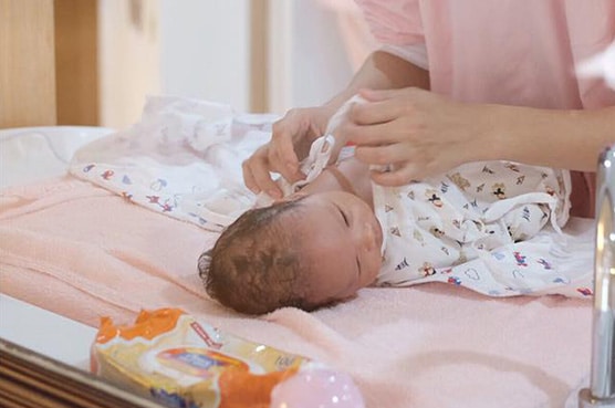 Professional Newborn Baby Care | Esther Postpartum Care Sdn Bhd