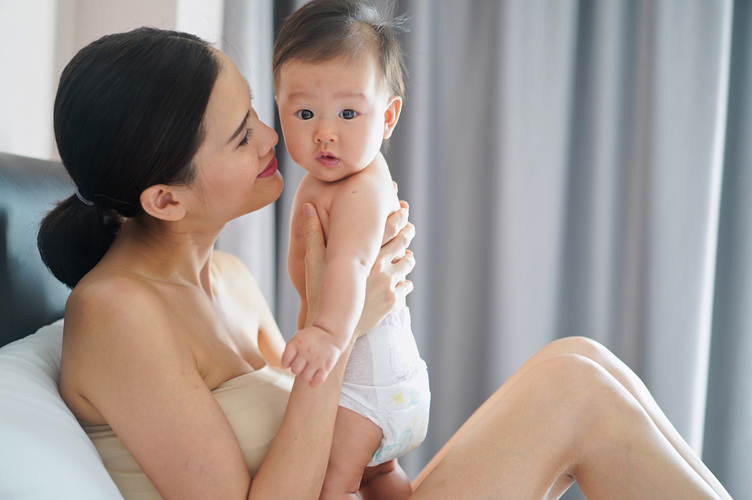 Postpartum care for mothers: breasts care after childbirth